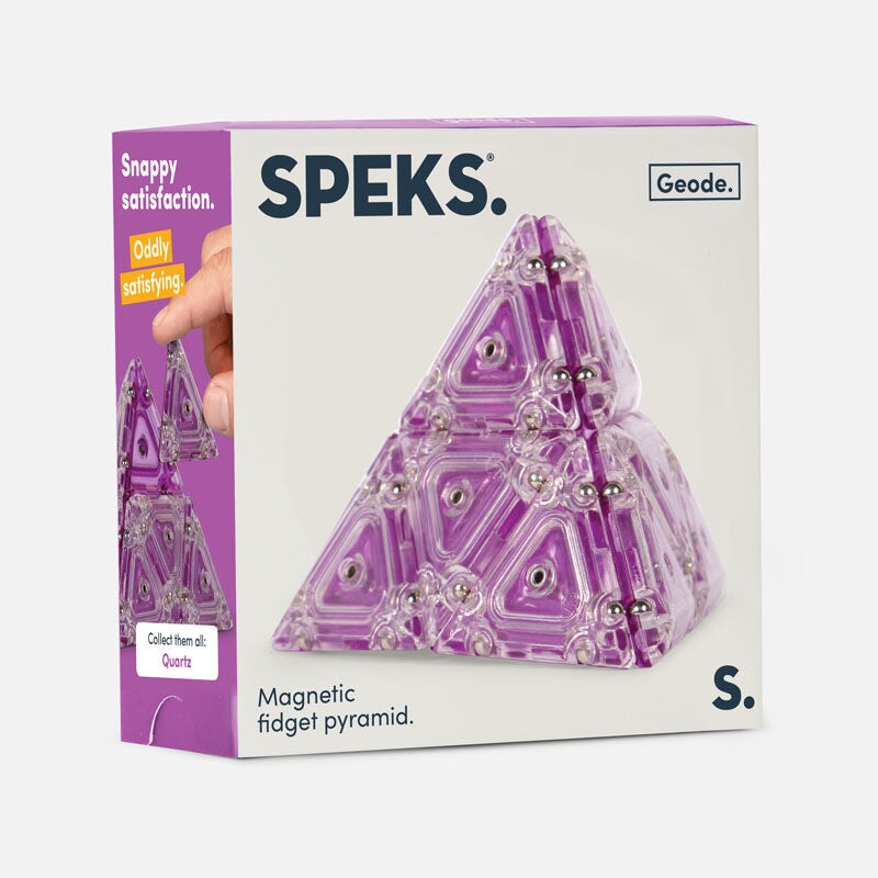 Speks Geode - Speks Geode Quartz Pyramid
